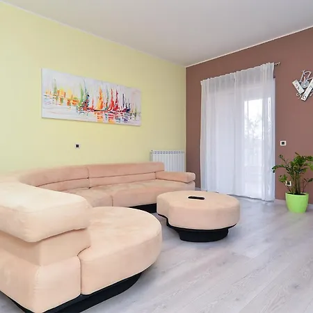 House Iva 1535 Pula