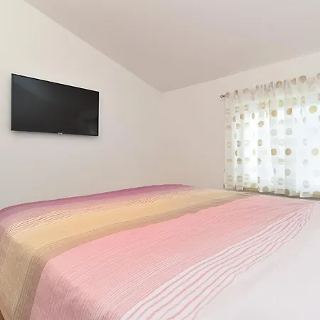 Tatil Evi House Iva 1535 Pula