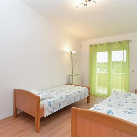House Iva 1535 Pula